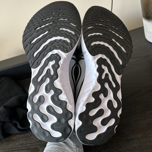 Nike React Infinity Run - Picture 7 of 9